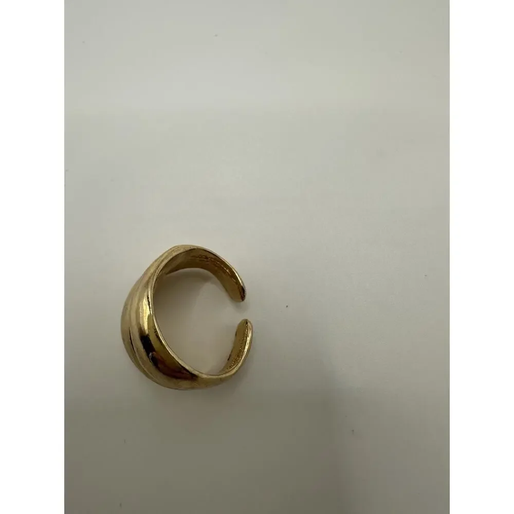 Gold Tone Swirl Band Men’s Pinky Ring Size 3.75